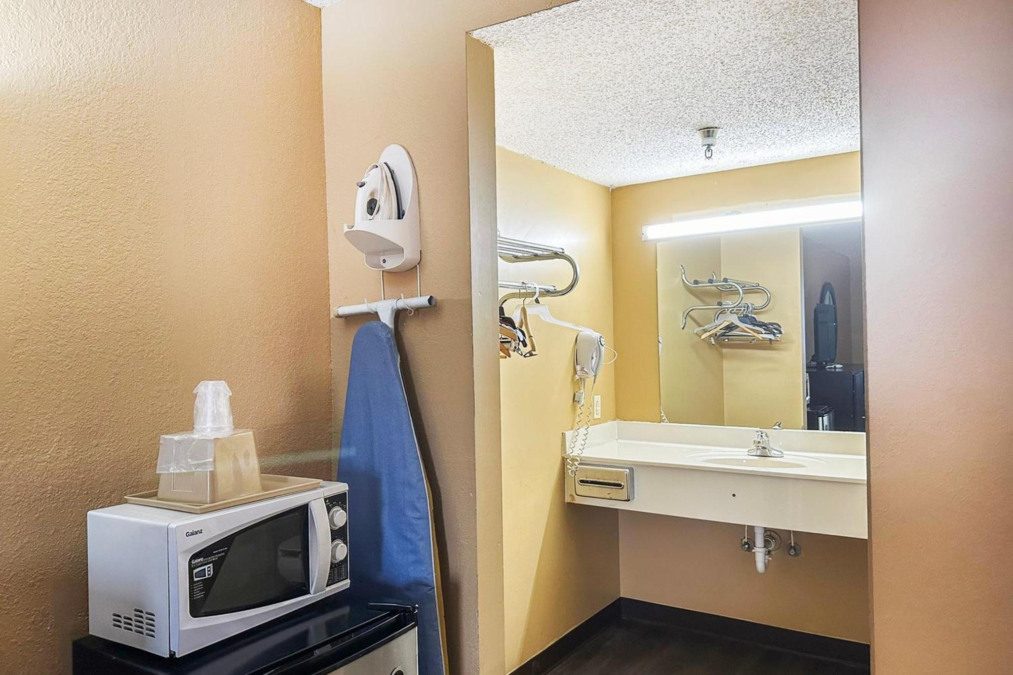 רומא Garden Inn & Suites מראה חיצוני תמונה